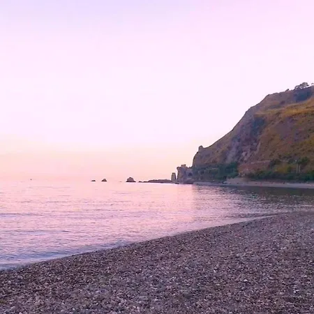 לינה וארוחת בוקר Gr