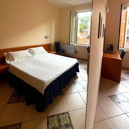 Gr 4* אלי טרמה