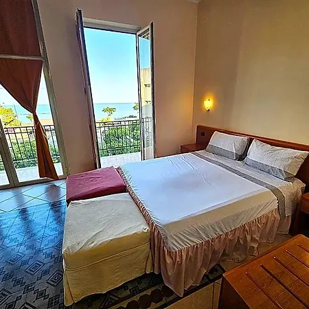 Gr Bed and breakfast 3*